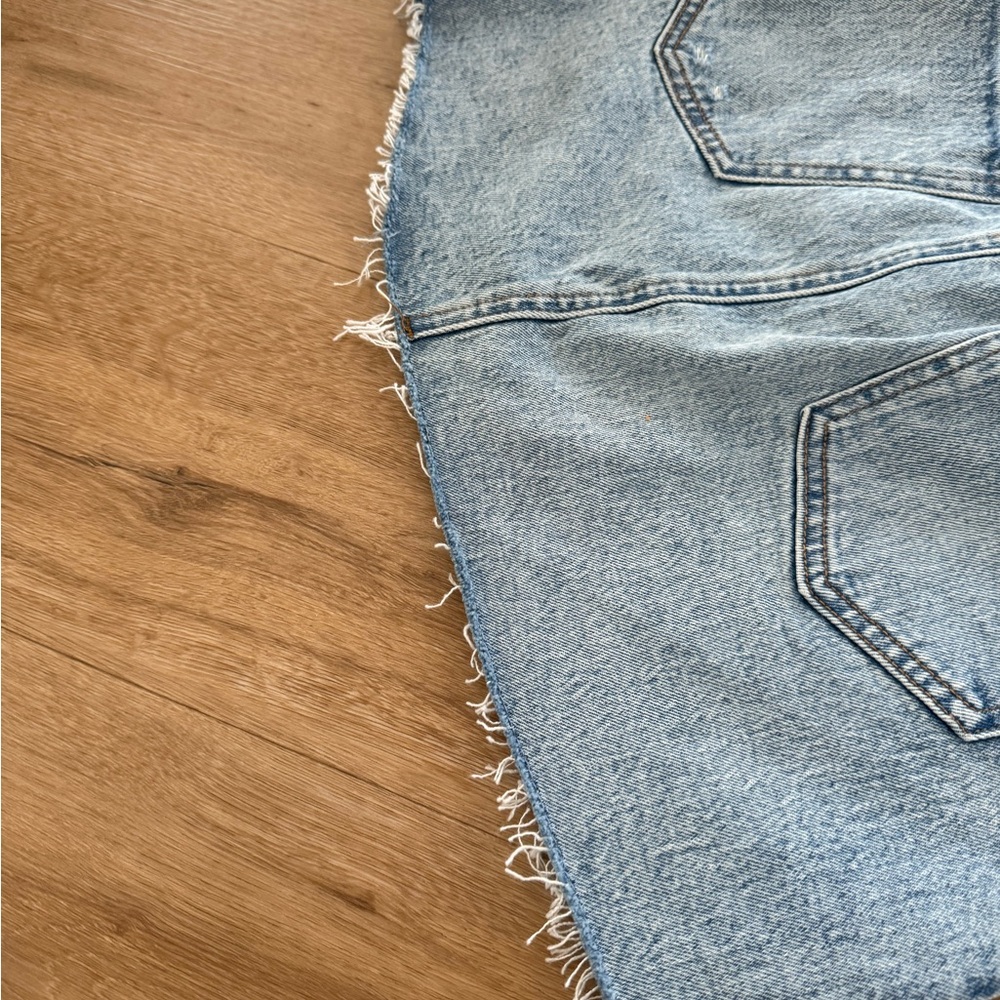 Abercrombie & Fitch Light Blue 90s Micro Mini High-Rise Denim Skirt 27 - Picture 6 of 6